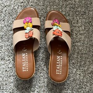 8.5 women’s sandal